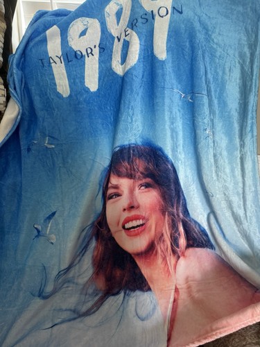 Taylor swift themed - taylor,