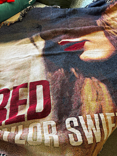 Taylor swift red tour - swift,