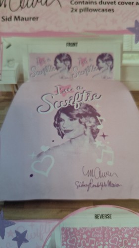Taylor swift swiftie - taylor,
