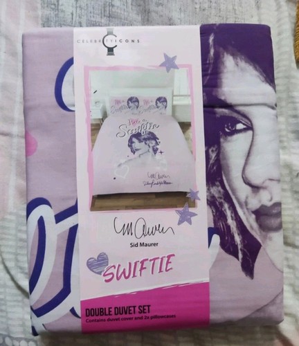 Taylor swift swiftie - taylor,
